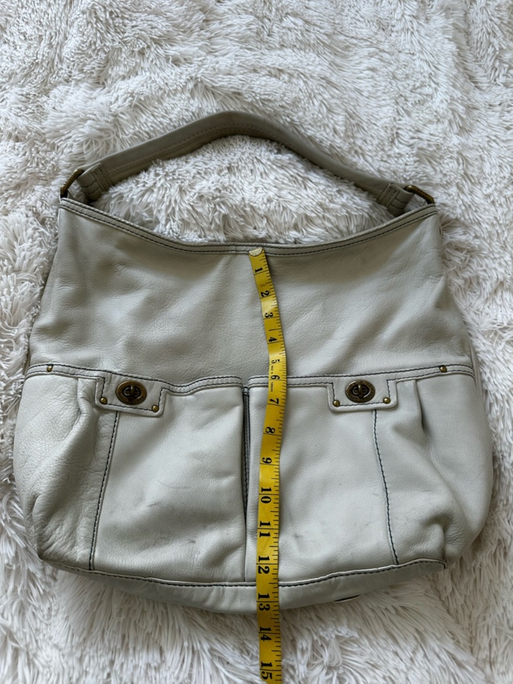 Marc by Marc Jacobs Cream Leather Hobo Bag with Front Pockets - Picture 11 of 16